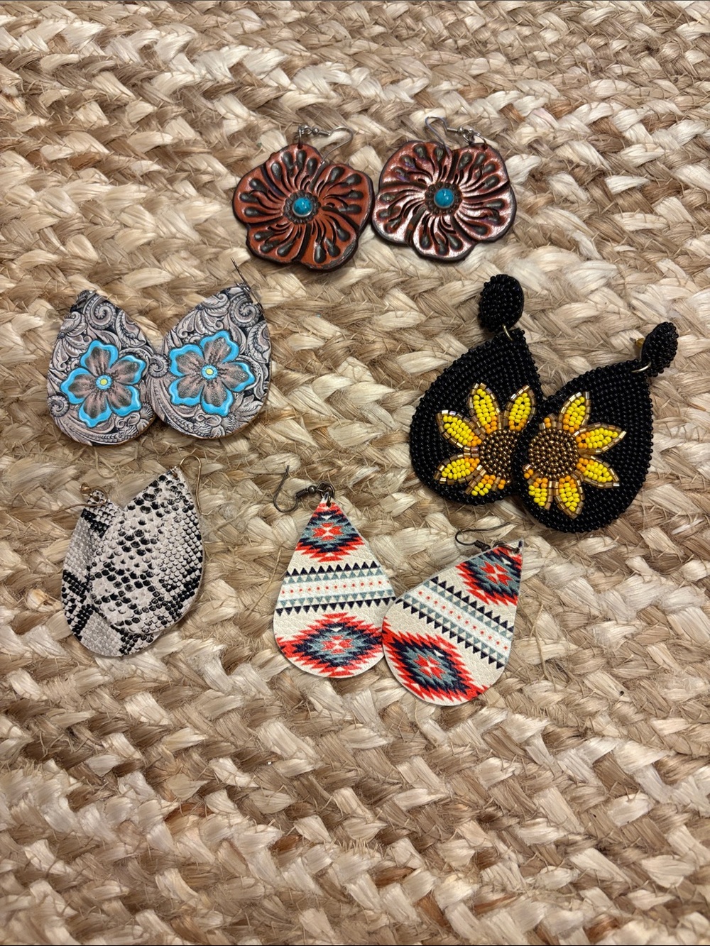 Earring lot